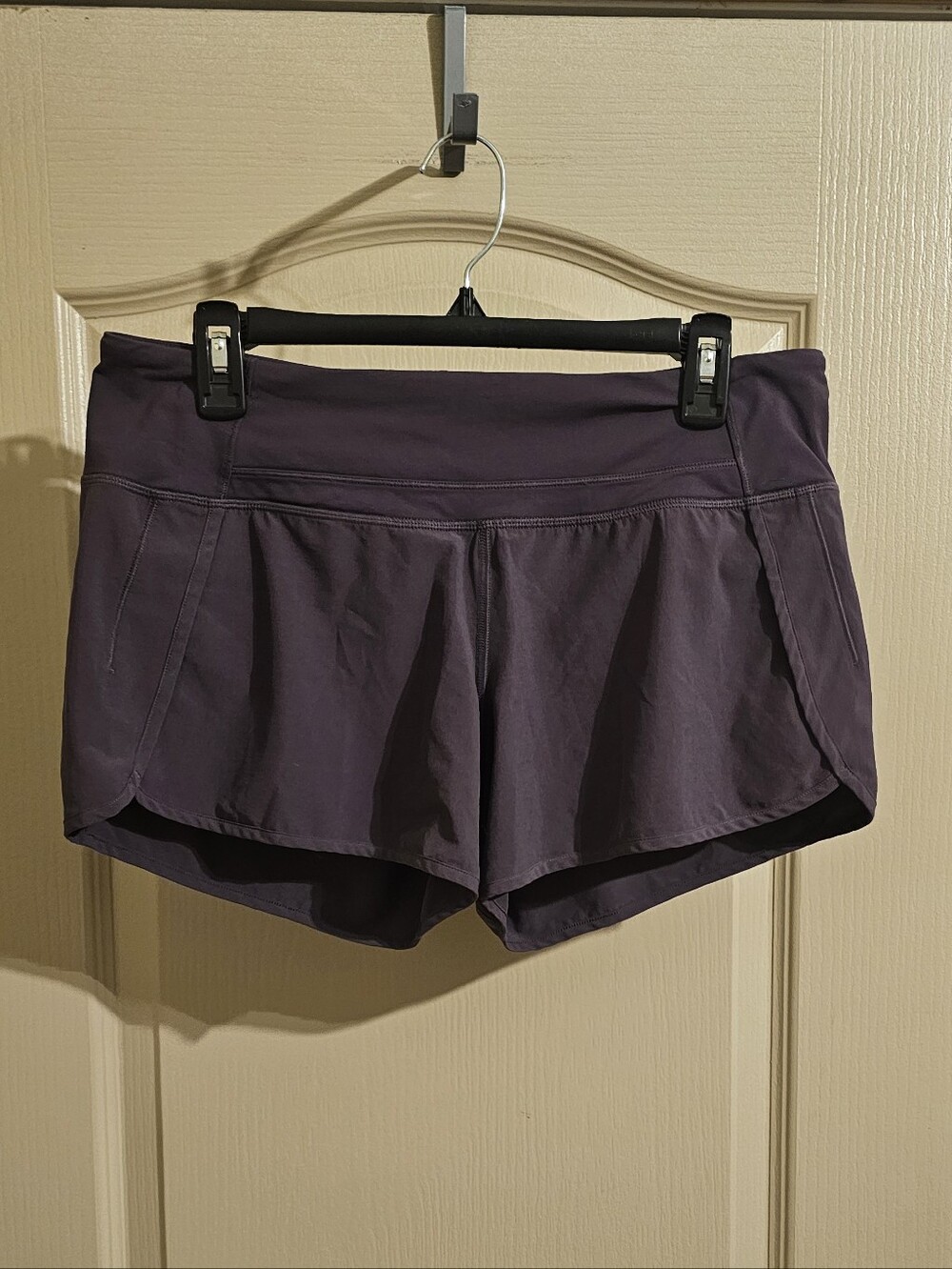 EUC Vintage Lululemon Run Times Short II Low Rise Dark Purple SIZE 8